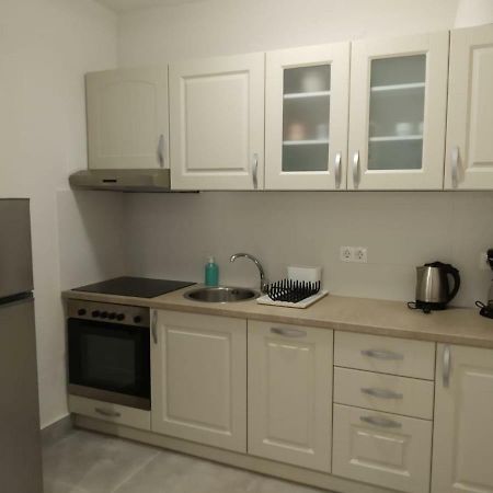 Isabel Artemis Apartment Chorefton Exterior photo